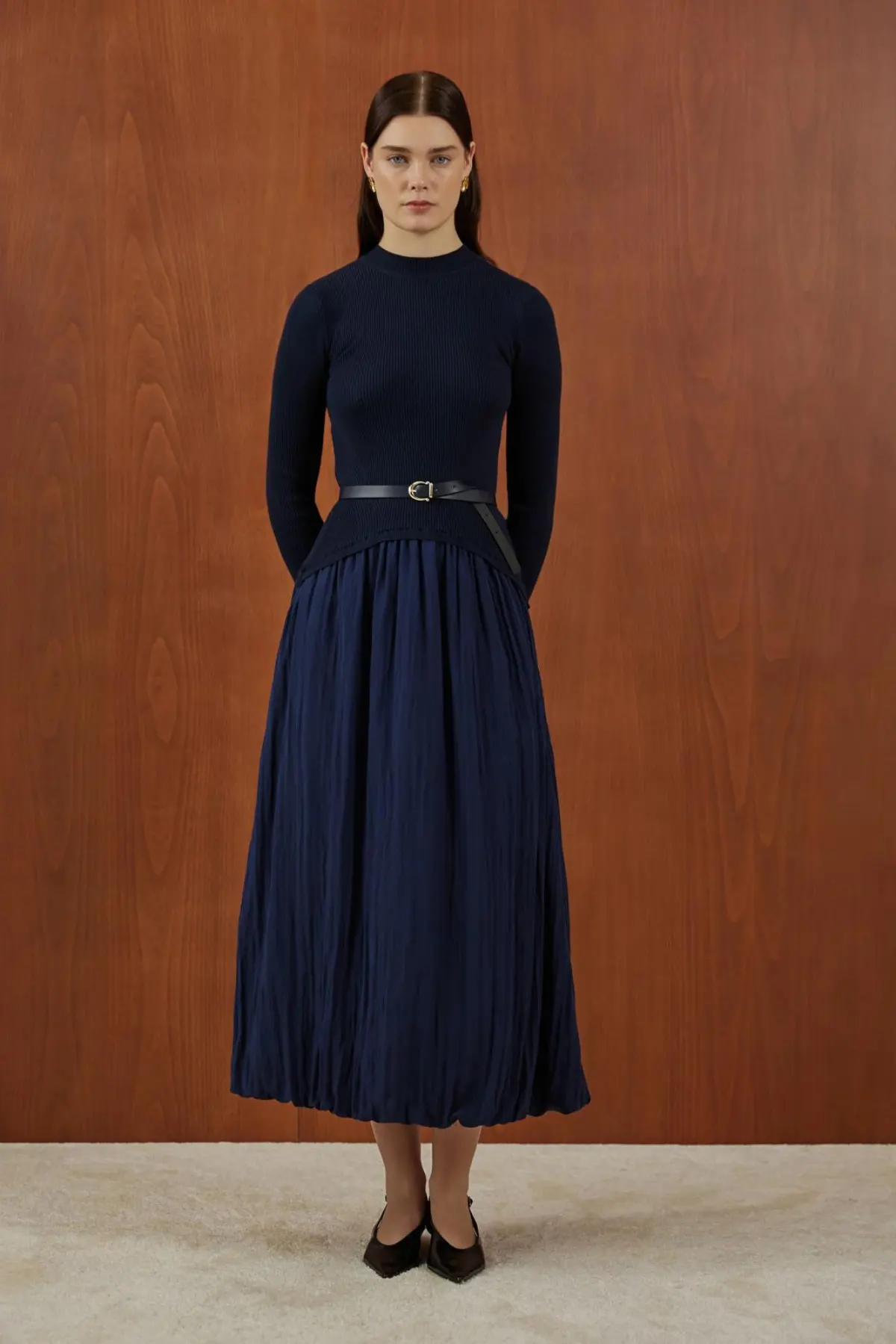 E26-D95 Knitted Parachute Dress - Image 10