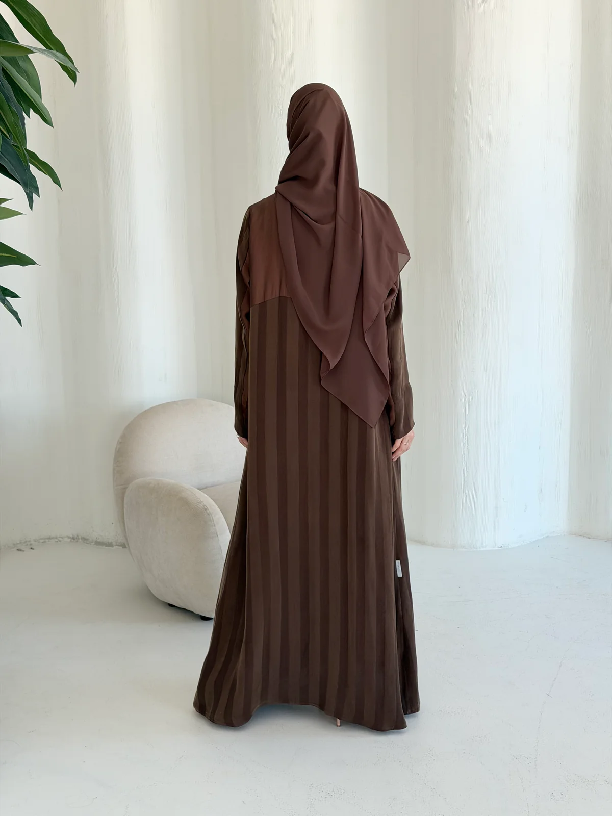 Brown Collared Abaya with Vertical Pleats in Striped Cobra silk - additional angle | JAAZLINE JZA26-15